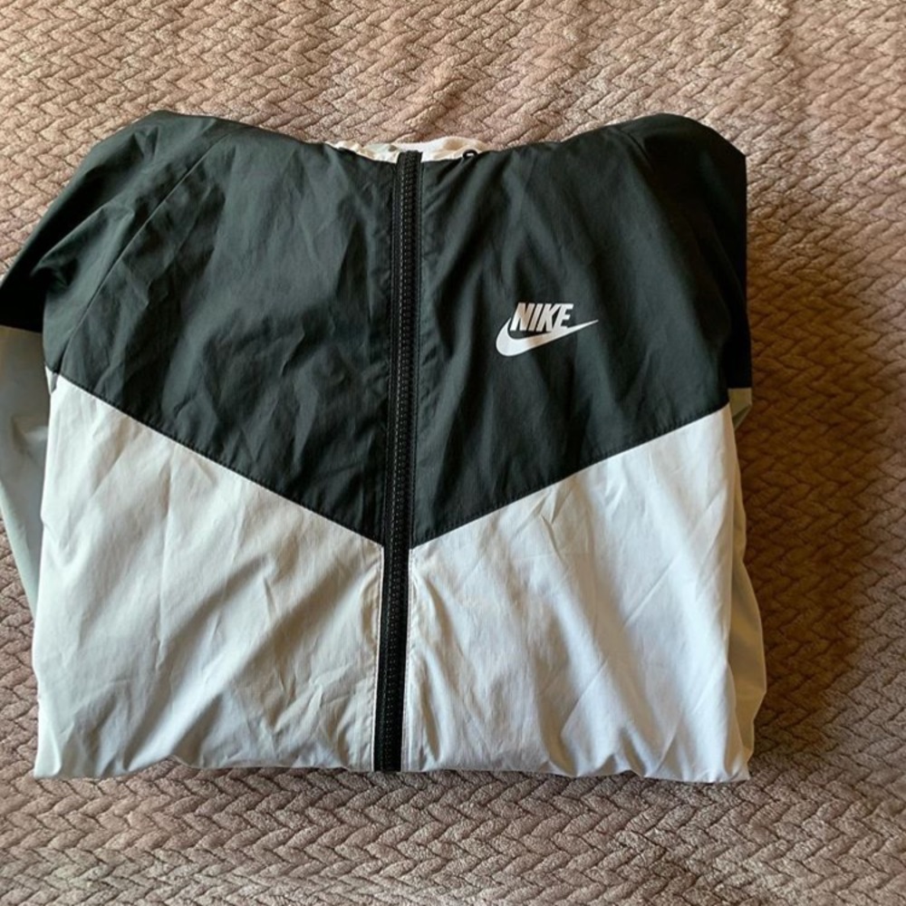 Nike windbreaker
